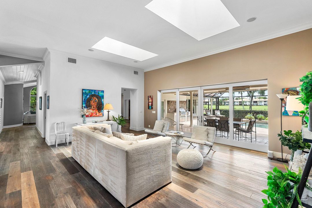 Active With Contract: $2,789,000 (4 beds, 4 baths, 4342 Square Feet)