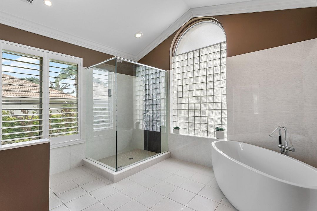 Active With Contract: $2,789,000 (4 beds, 4 baths, 4342 Square Feet)