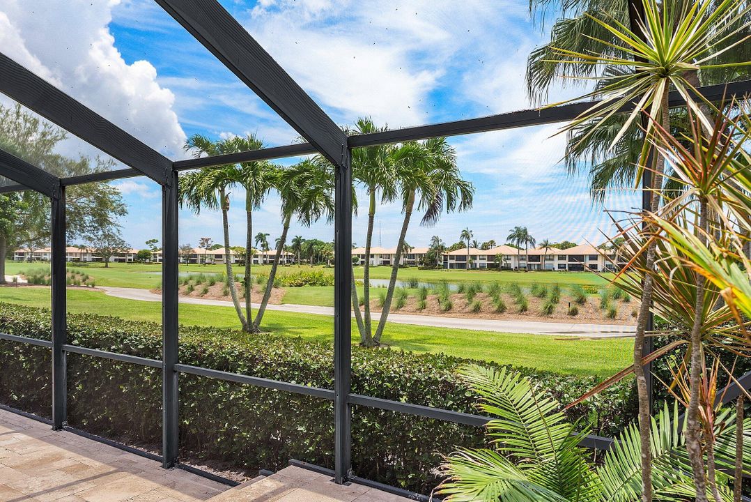 Active With Contract: $2,789,000 (4 beds, 4 baths, 4342 Square Feet)