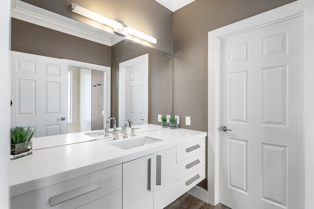 Active With Contract: $2,789,000 (4 beds, 4 baths, 4342 Square Feet)