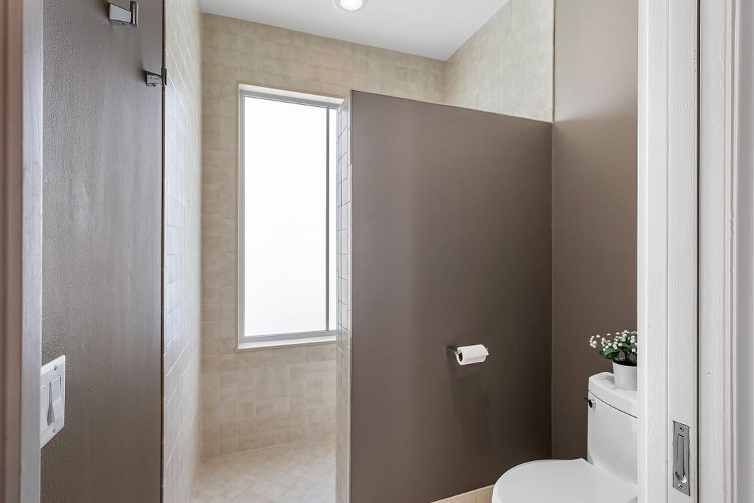 Active With Contract: $2,789,000 (4 beds, 4 baths, 4342 Square Feet)