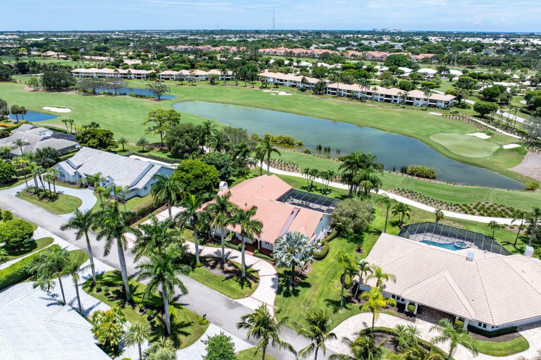 Active With Contract: $2,789,000 (4 beds, 4 baths, 4342 Square Feet)