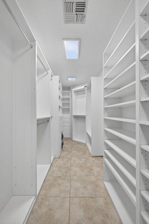 待售: $1,500,000 (3 贝兹, 3 浴室, 3872 平方英尺)