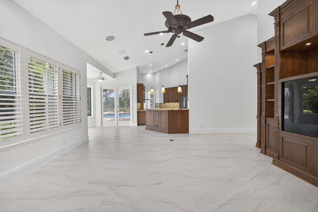 待售: $1,500,000 (3 贝兹, 3 浴室, 3872 平方英尺)