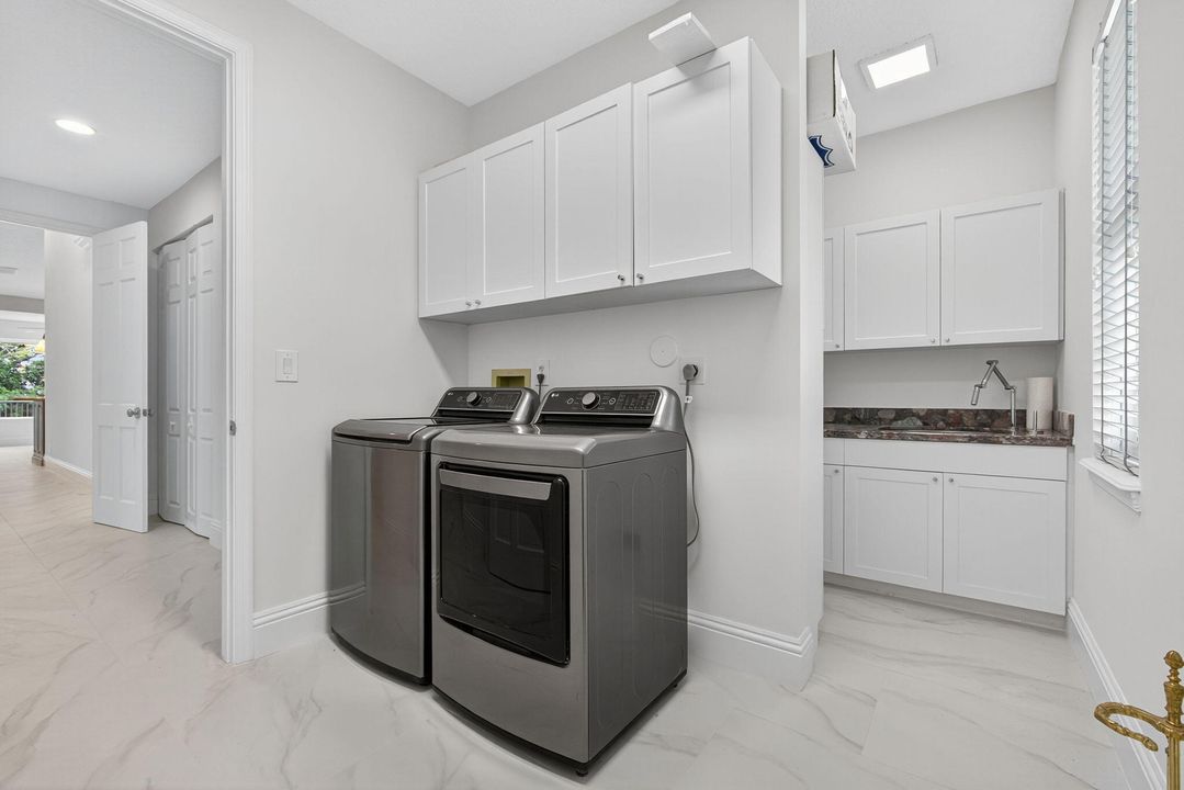 待售: $1,500,000 (3 贝兹, 3 浴室, 3872 平方英尺)