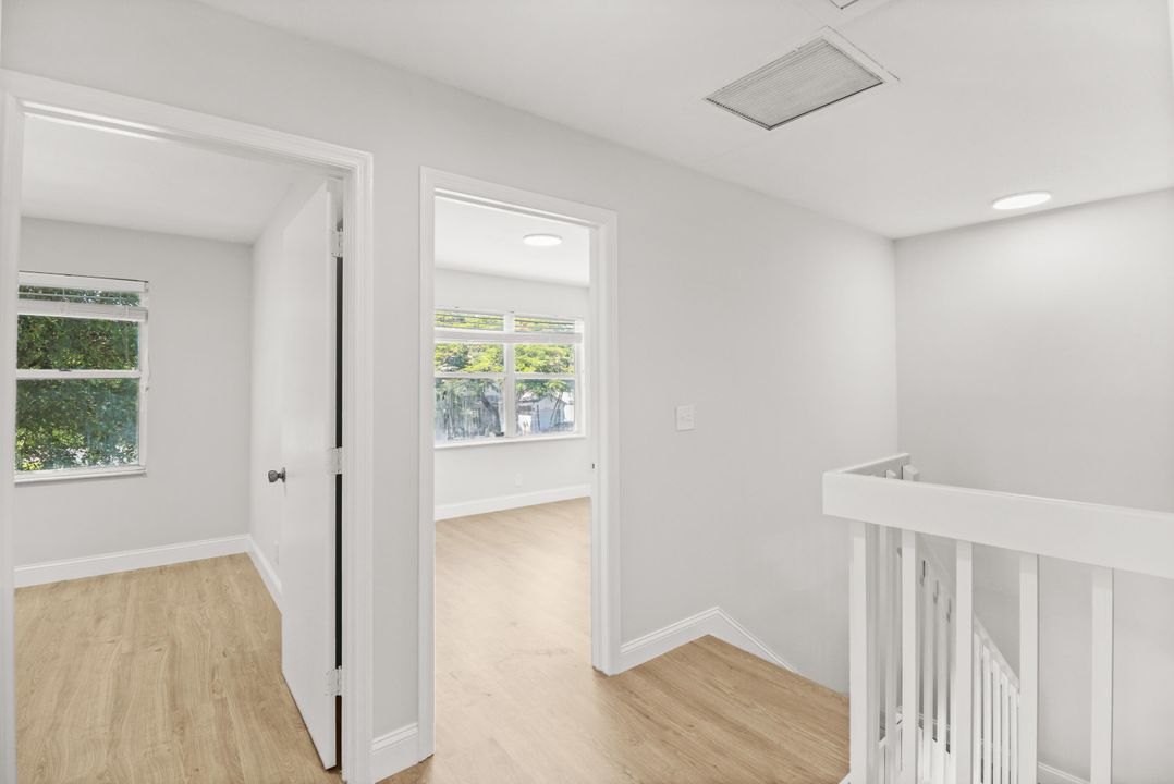 Active With Contract: $2,800 (3 beds, 2 baths, 1386 Square Feet)