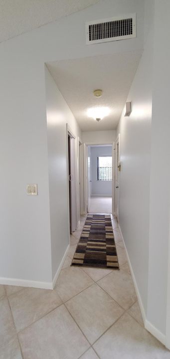 For Rent: $2,120 (3 beds, 2 baths, 1384 Square Feet)