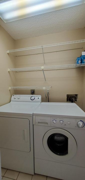 For Rent: $2,120 (3 beds, 2 baths, 1384 Square Feet)