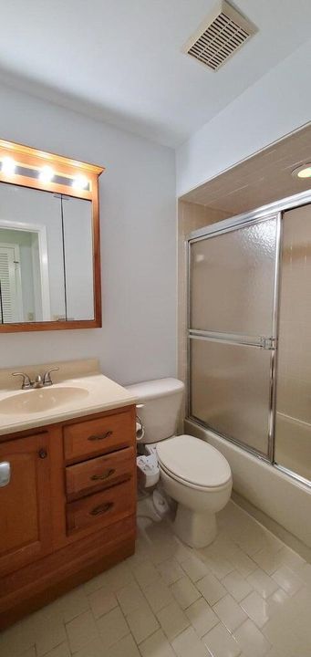 For Rent: $2,120 (3 beds, 2 baths, 1384 Square Feet)