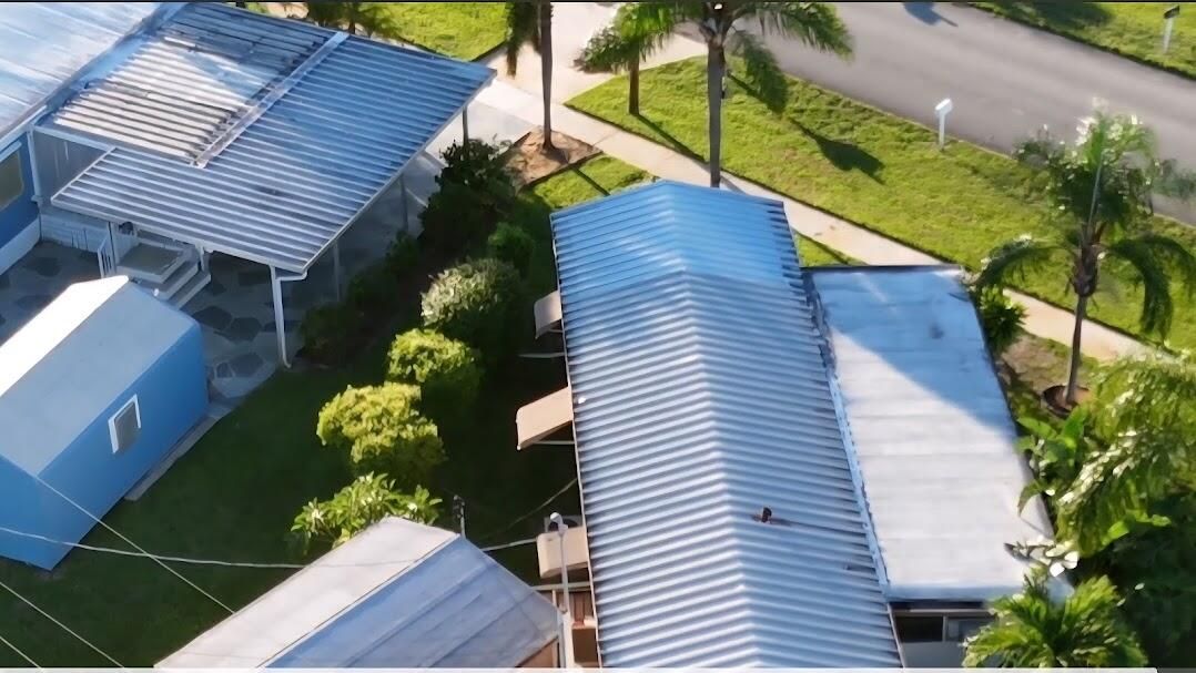 Active With Contract: $129,800 (2 beds, 1 baths, 728 Square Feet)