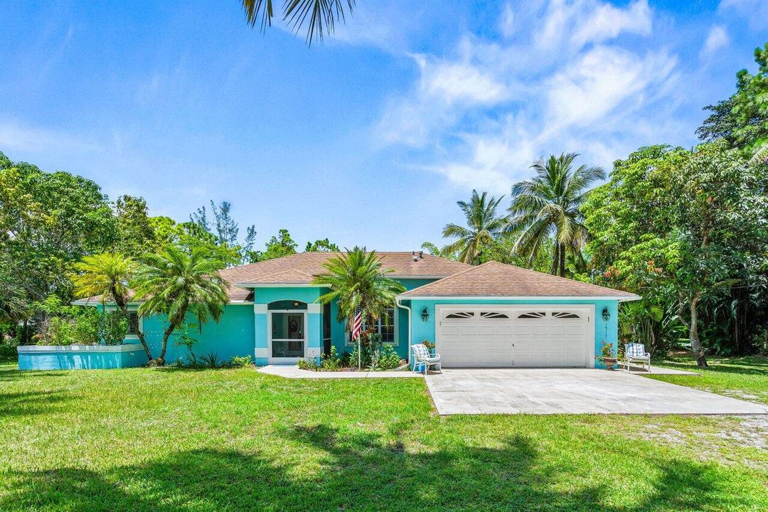 Activo con contrato: $689,999 (3 camas, 2 baños, 2081 Pies cuadrados)