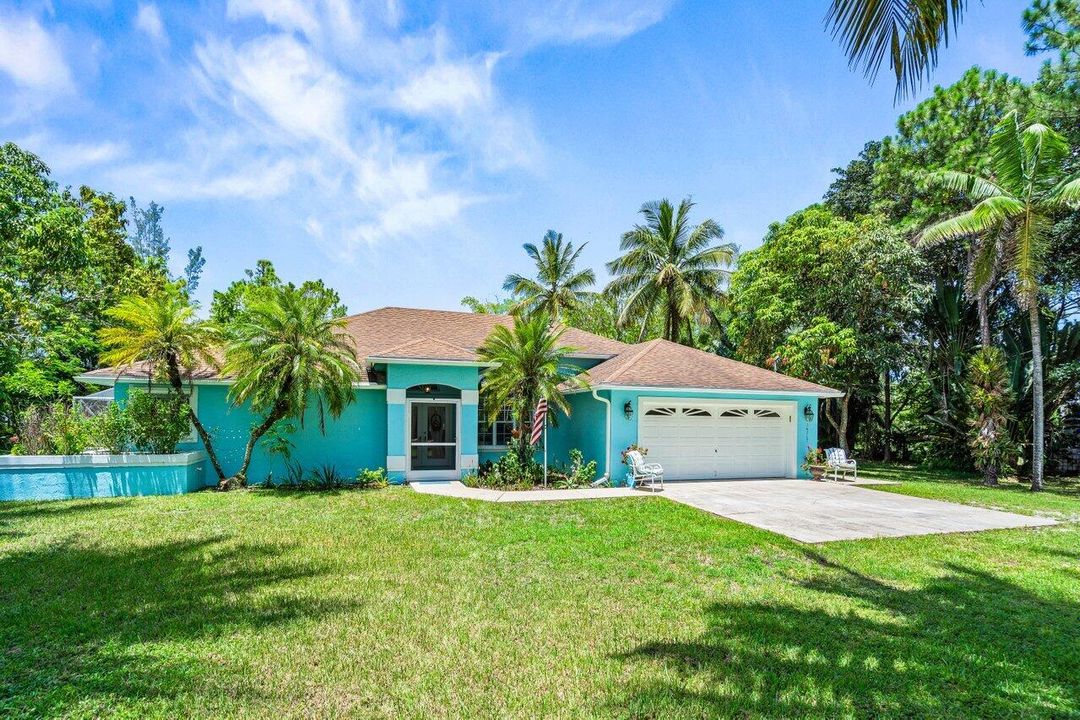 Activo con contrato: $689,999 (3 camas, 2 baños, 2081 Pies cuadrados)