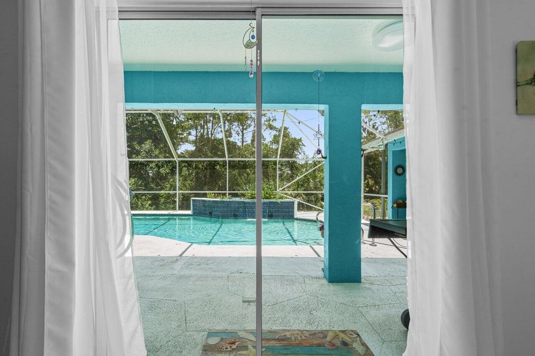 Activo con contrato: $689,999 (3 camas, 2 baños, 2081 Pies cuadrados)