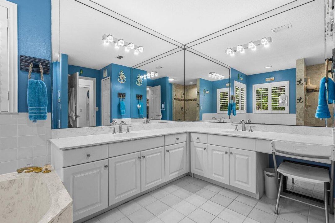 Activo con contrato: $689,999 (3 camas, 2 baños, 2081 Pies cuadrados)