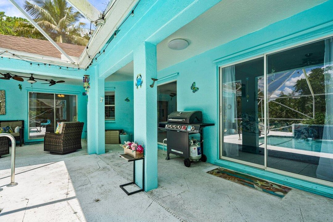 Activo con contrato: $689,999 (3 camas, 2 baños, 2081 Pies cuadrados)