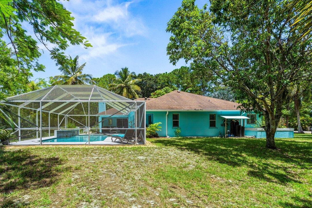 Activo con contrato: $689,999 (3 camas, 2 baños, 2081 Pies cuadrados)