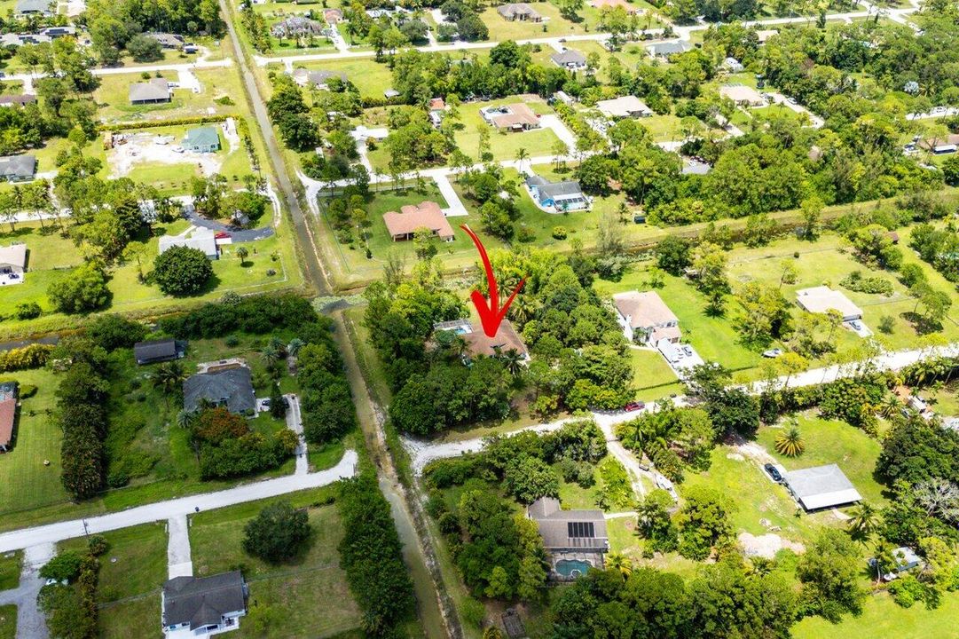 Activo con contrato: $689,999 (3 camas, 2 baños, 2081 Pies cuadrados)