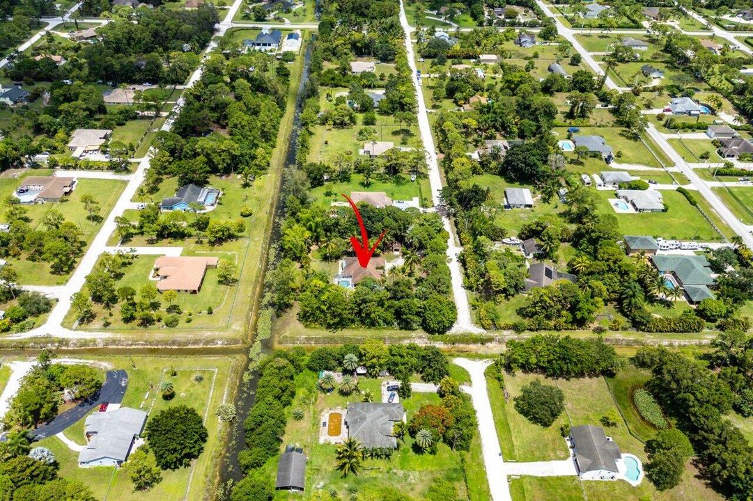 Activo con contrato: $689,999 (3 camas, 2 baños, 2081 Pies cuadrados)