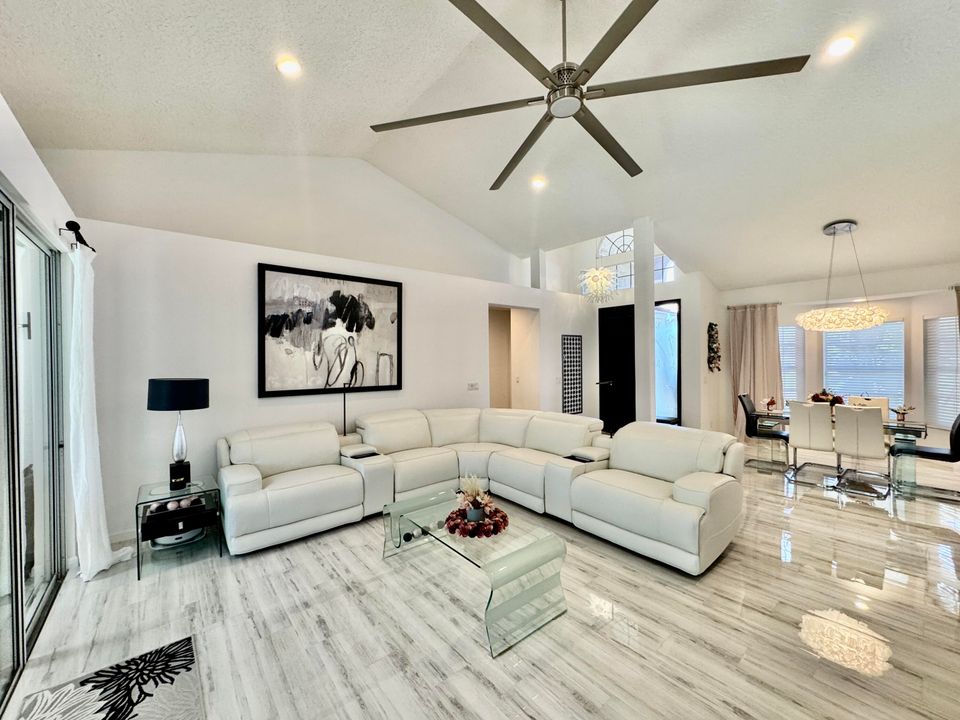 В аренду: $6,500 (3 спален, 3 ванн, 2105 Квадратных фут)