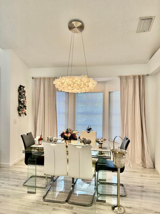 В аренду: $6,500 (3 спален, 3 ванн, 2105 Квадратных фут)