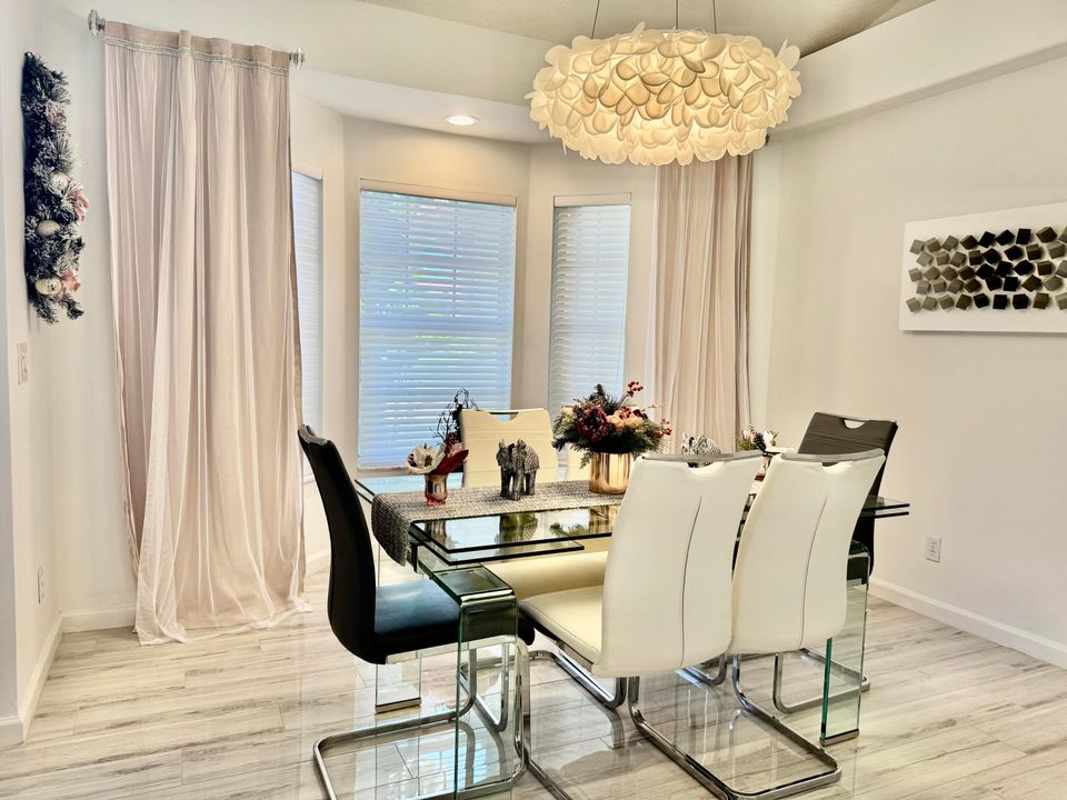 В аренду: $6,500 (3 спален, 3 ванн, 2105 Квадратных фут)