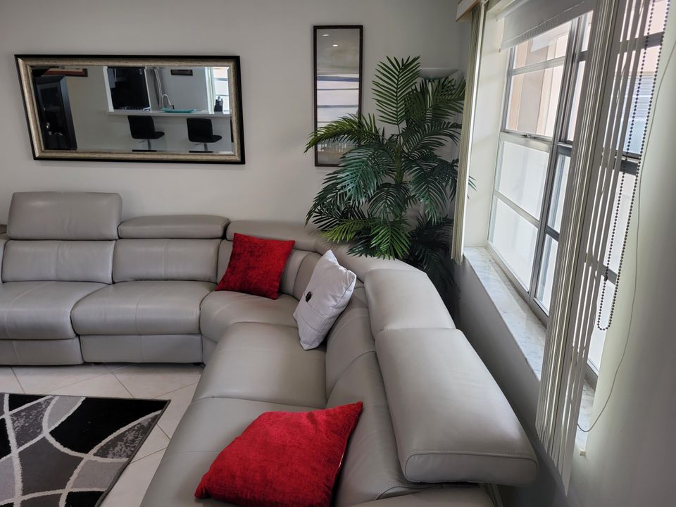 En Venta: $89,900 (2 camas, 2 baños, 902 Pies cuadrados)