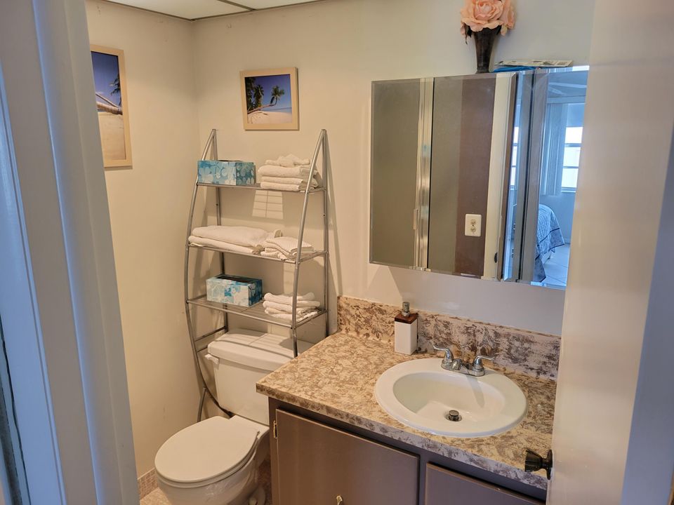 En Venta: $89,900 (2 camas, 2 baños, 902 Pies cuadrados)