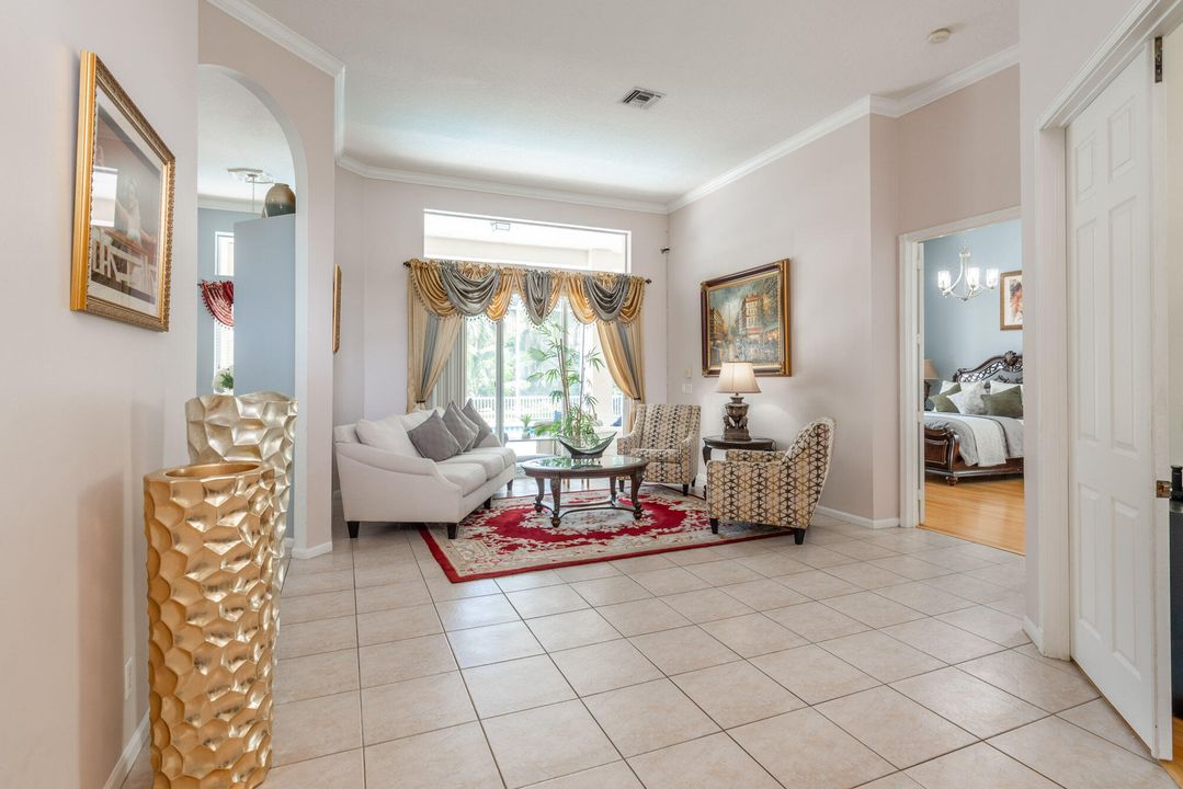 For Sale: $949,980 (5 beds, 3 baths, 2815 Square Feet)