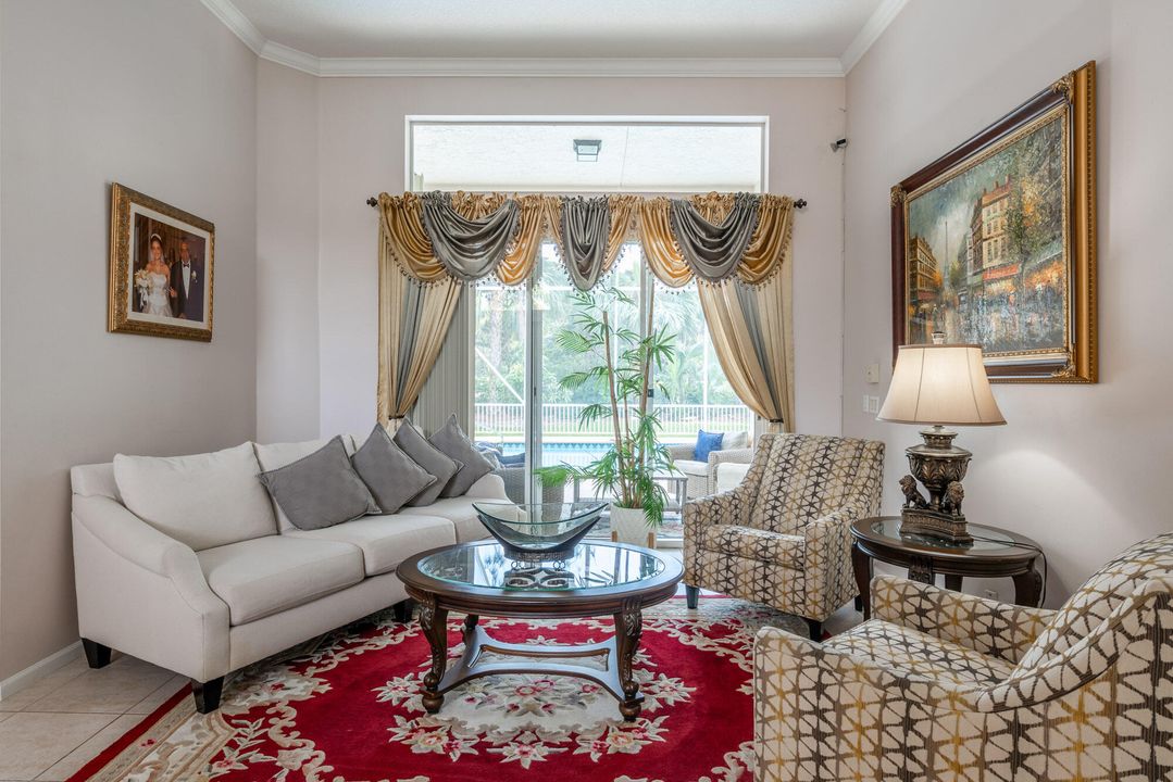 For Sale: $949,980 (5 beds, 3 baths, 2815 Square Feet)