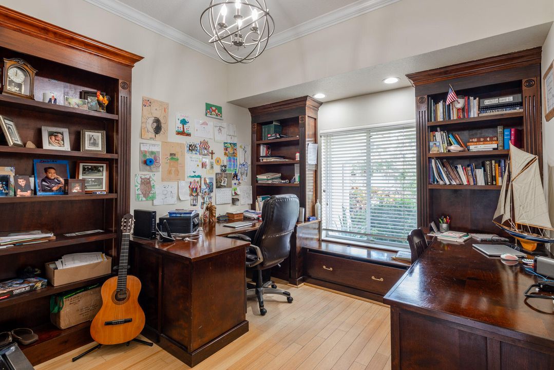 For Sale: $949,980 (5 beds, 3 baths, 2815 Square Feet)