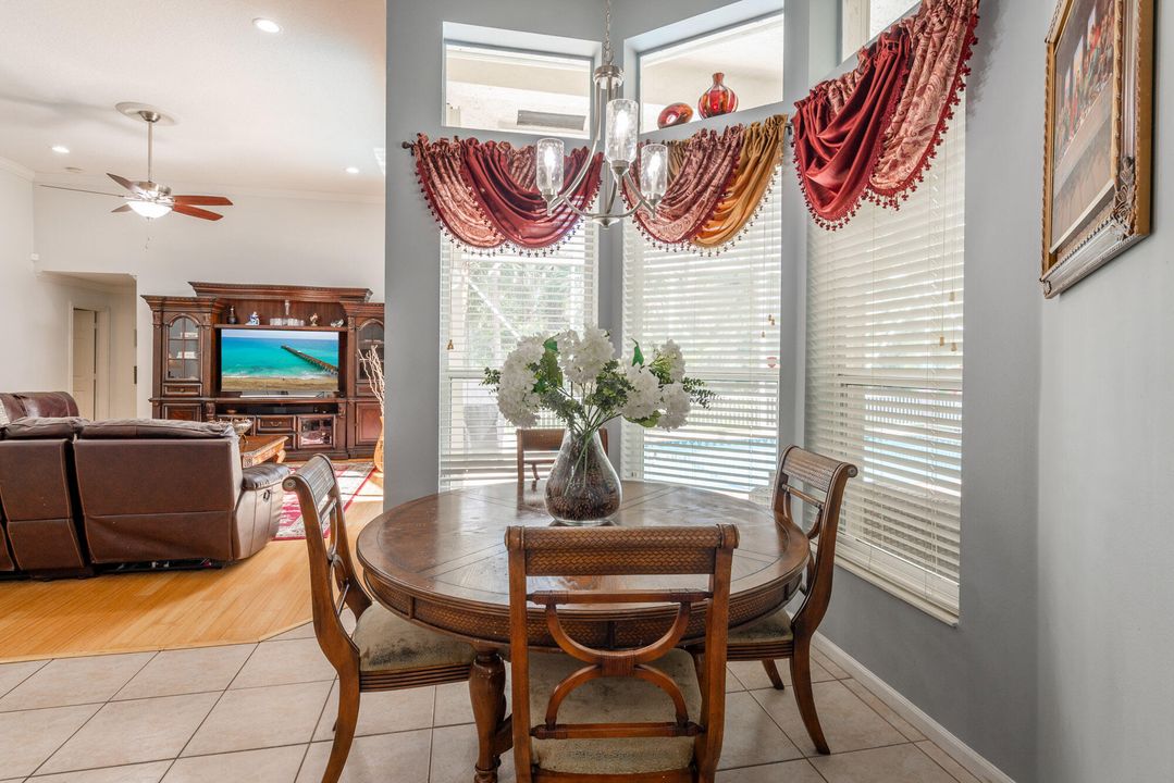 For Sale: $949,980 (5 beds, 3 baths, 2815 Square Feet)