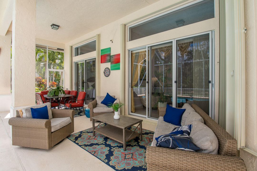 For Sale: $949,980 (5 beds, 3 baths, 2815 Square Feet)