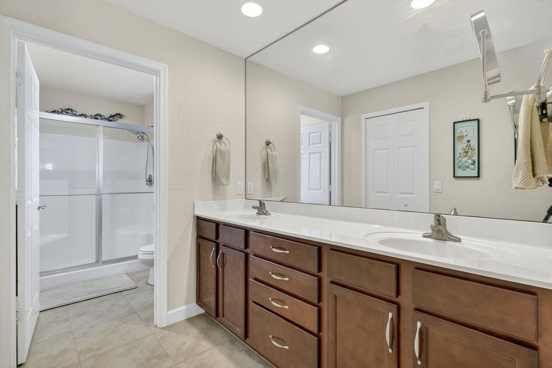 Active With Contract: $222,900 (3 beds, 2 baths, 1707 Square Feet)