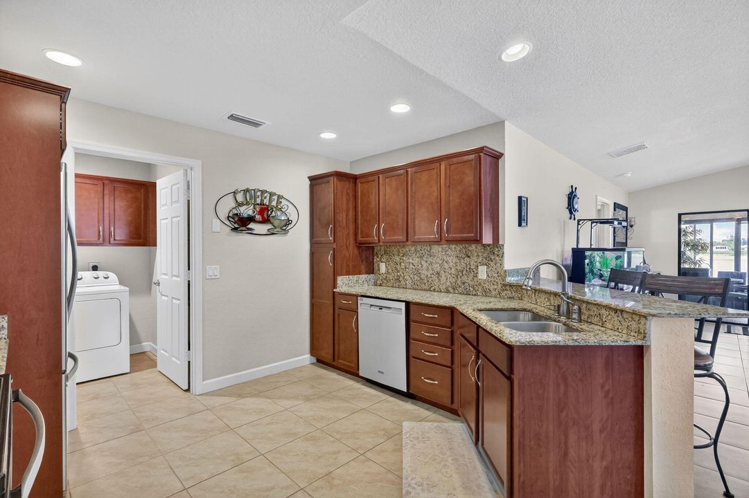 Active With Contract: $222,900 (3 beds, 2 baths, 1707 Square Feet)