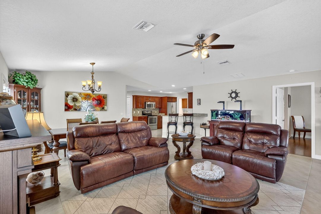 Active With Contract: $222,900 (3 beds, 2 baths, 1707 Square Feet)