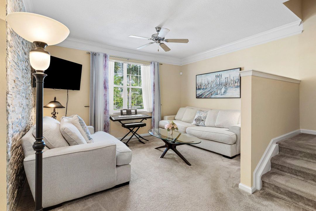 En Venta: $374,900 (2 camas, 2 baños, 1344 Pies cuadrados)