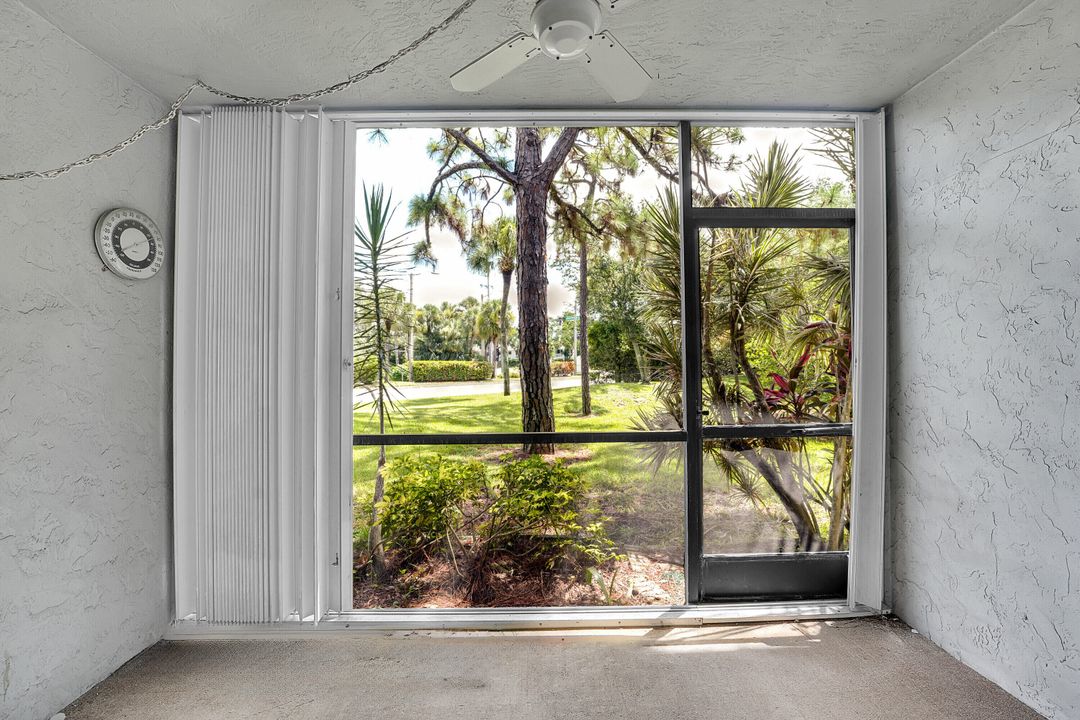 Под контрактом: $300,000 (3 спален, 2 ванн, 1400 Квадратных фут)