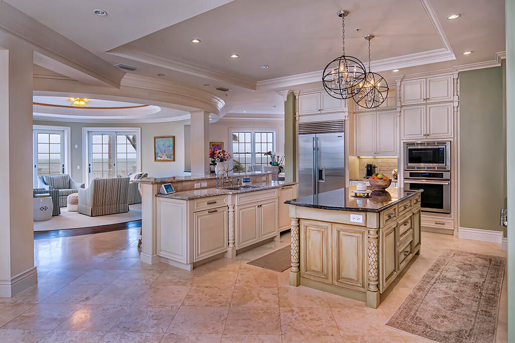 En Venta: $4,495,000 (3 camas, 3 baños, 5684 Pies cuadrados)