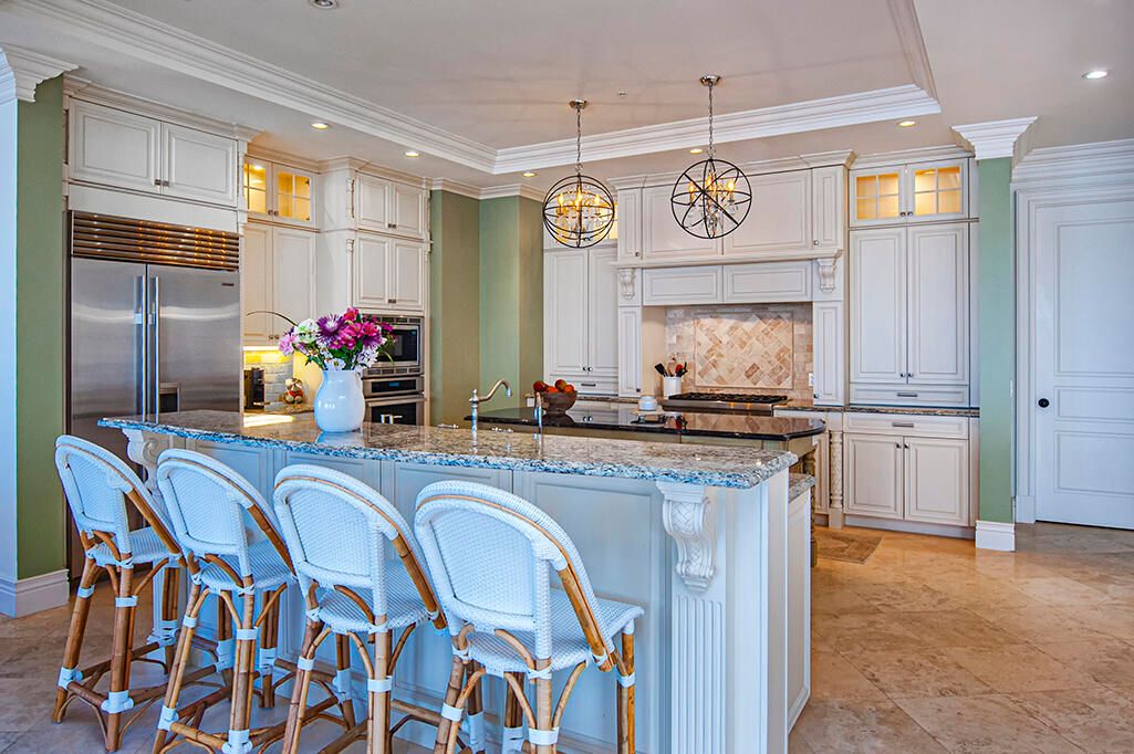 En Venta: $4,495,000 (3 camas, 3 baños, 5684 Pies cuadrados)