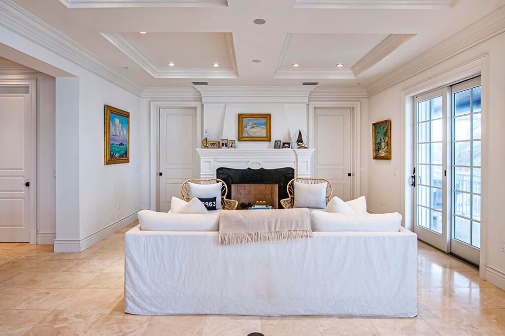 En Venta: $4,495,000 (3 camas, 3 baños, 5684 Pies cuadrados)