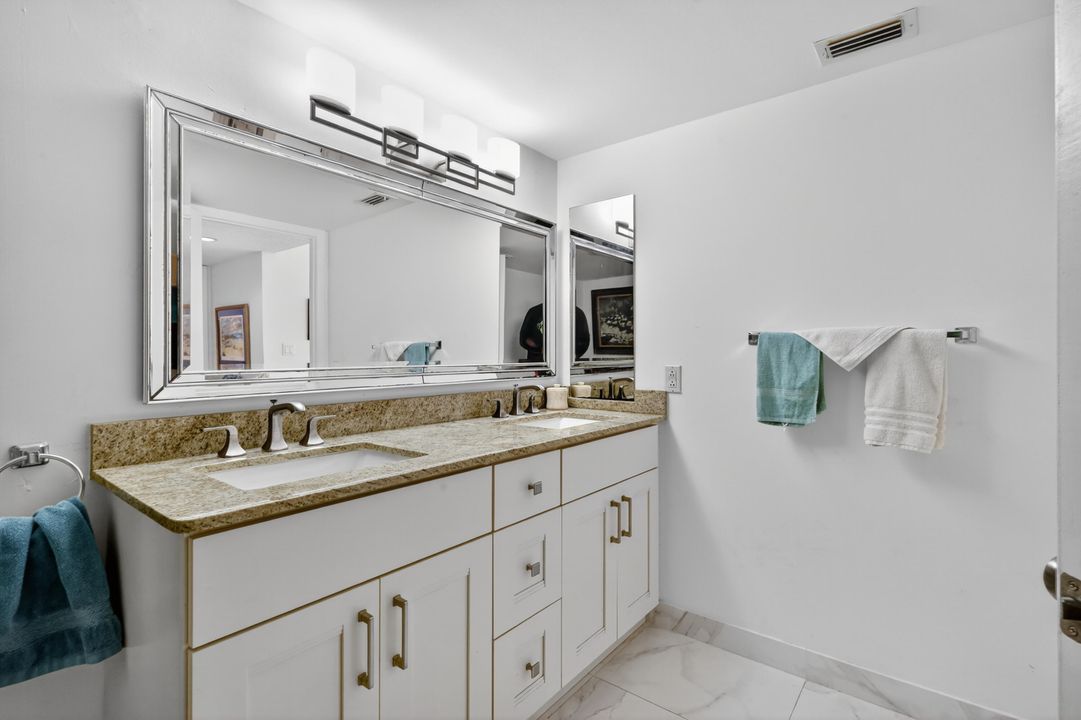 На продажу: $364,900 (2 спален, 2 ванн, 1414 Квадратных фут)