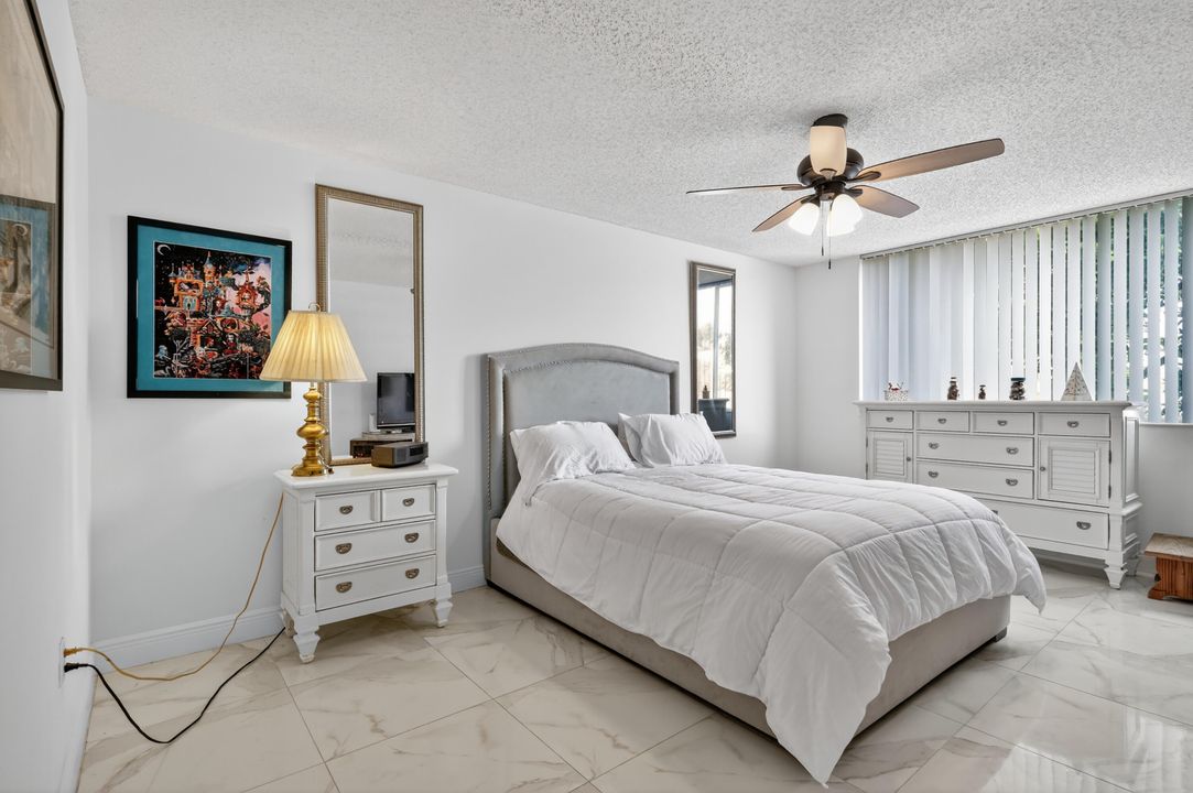 На продажу: $364,900 (2 спален, 2 ванн, 1414 Квадратных фут)