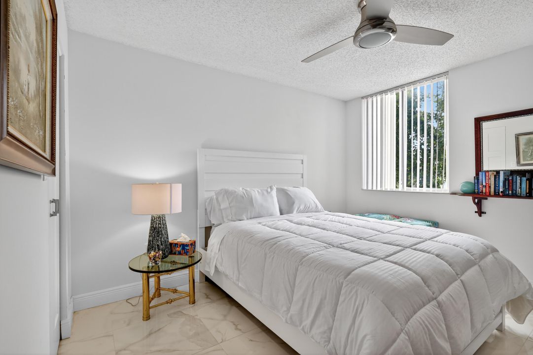 На продажу: $364,900 (2 спален, 2 ванн, 1414 Квадратных фут)