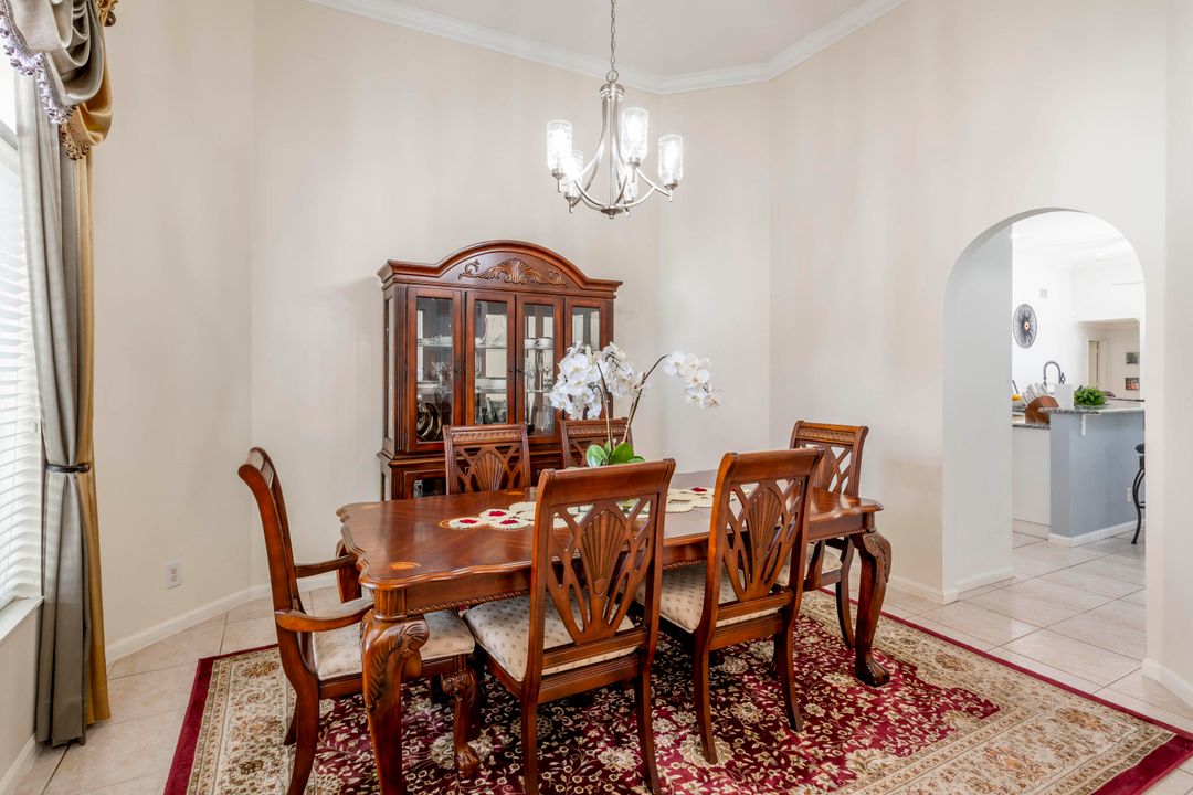 For Sale: $949,980 (5 beds, 3 baths, 2815 Square Feet)