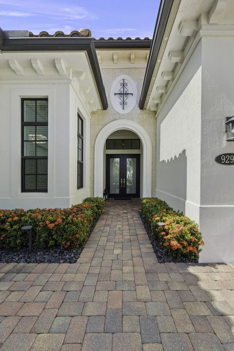 Active With Contract: $1,595,000 (4 beds, 3 baths, 3080 Square Feet)