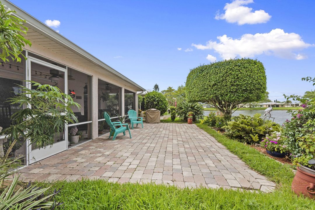 待售: $256,000 (3 贝兹, 2 浴室, 1812 平方英尺)