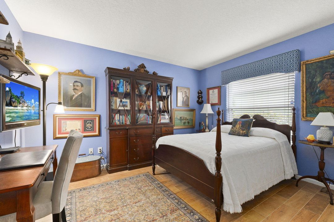 待售: $256,000 (3 贝兹, 2 浴室, 1812 平方英尺)