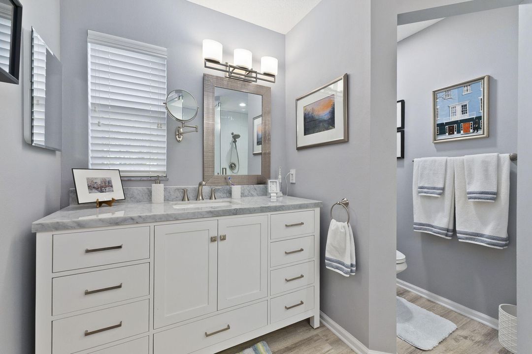 待售: $256,000 (3 贝兹, 2 浴室, 1812 平方英尺)