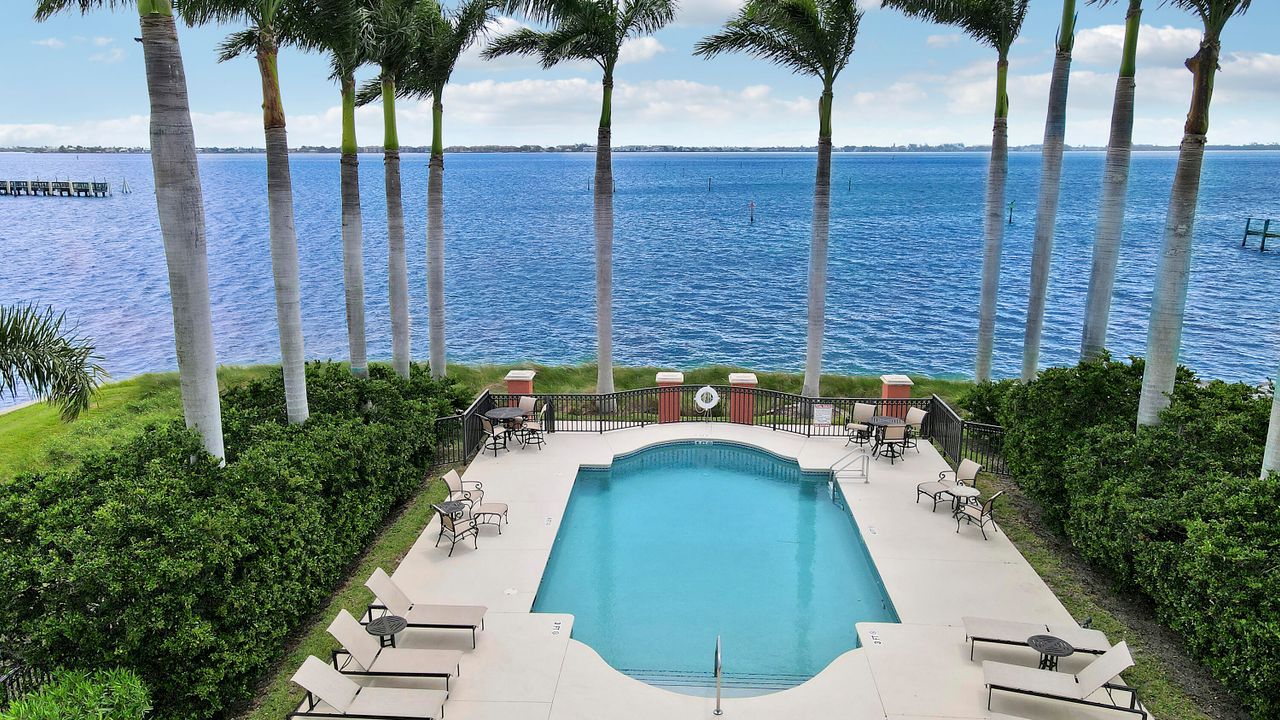 Activo con contrato: $1,490,000 (3 camas, 3 baños, 3120 Pies cuadrados)