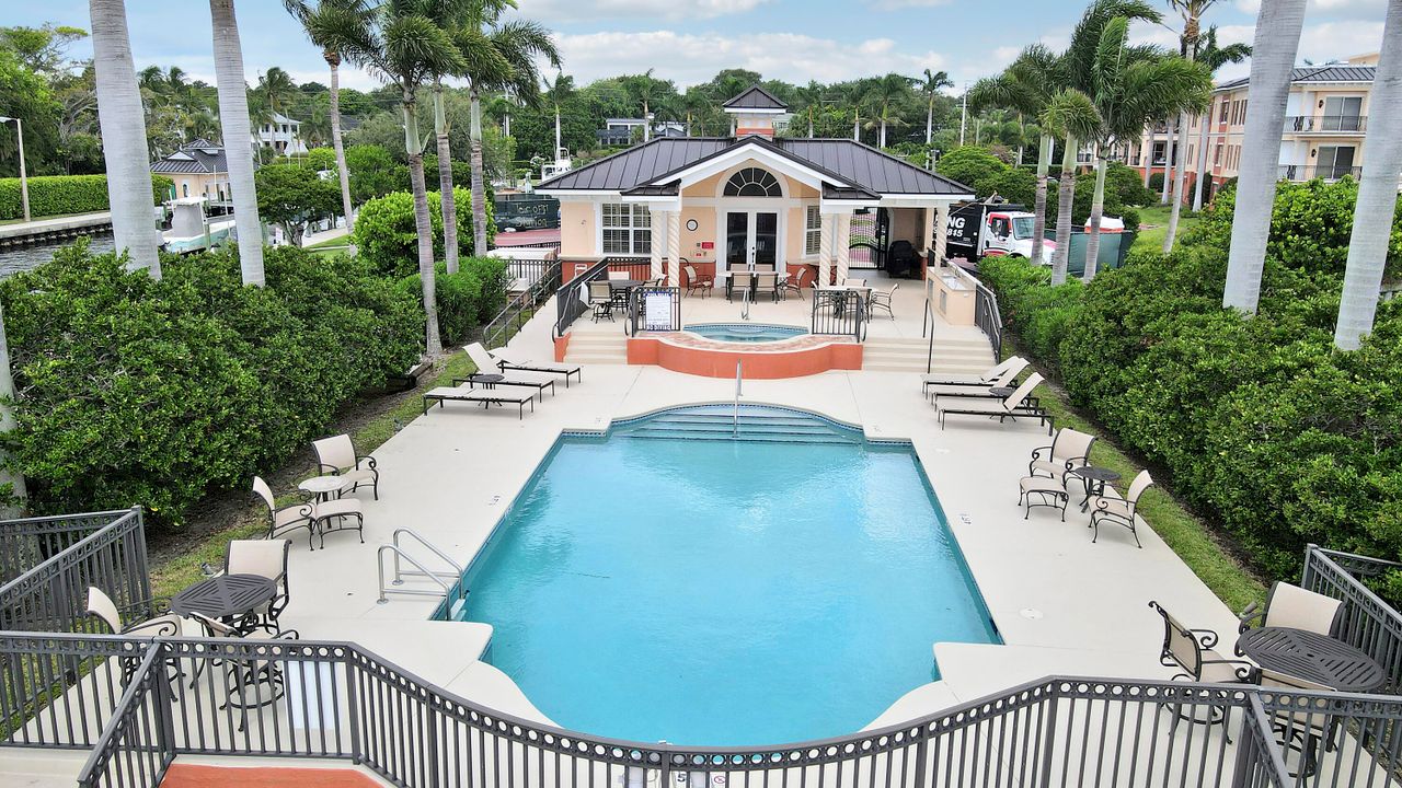 Activo con contrato: $1,490,000 (3 camas, 3 baños, 3120 Pies cuadrados)